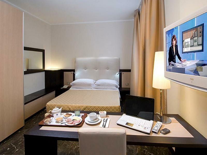 Suite Hotel Elite Bologna Phòng bức ảnh